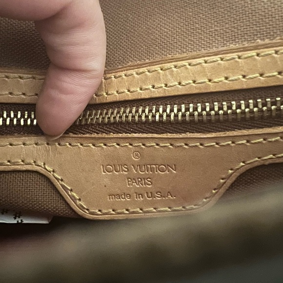 Louis Vuitton - Picture 6 of 10